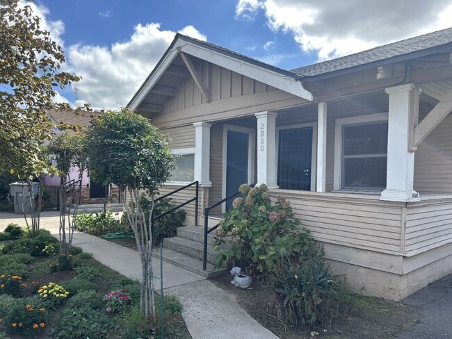 Foto del edificio - 2800 Ross Ave