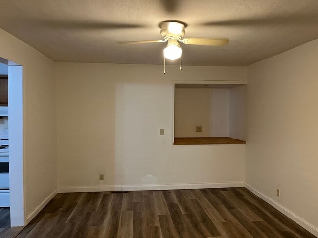 Building Photo - 2507 S Ingram Mill Rd