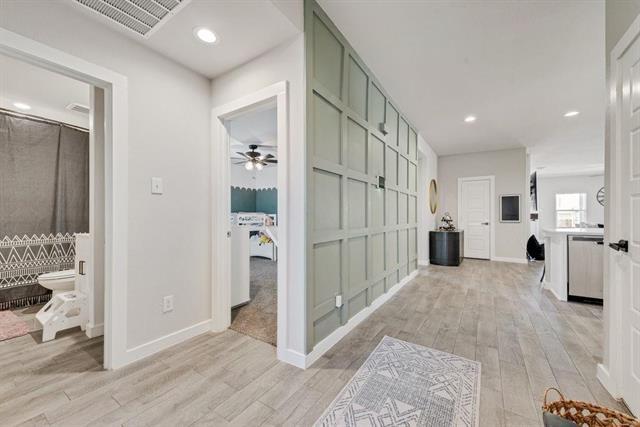 Building Photo - 1513 Hulen Park Trl