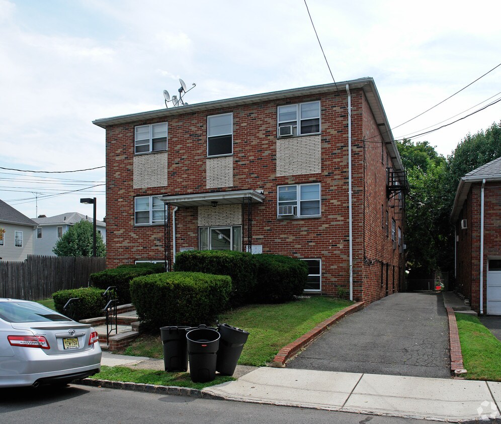 Building Photo - 78 Florence Ave
