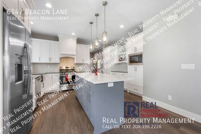 Building Photo - 6147 Beacon Ln