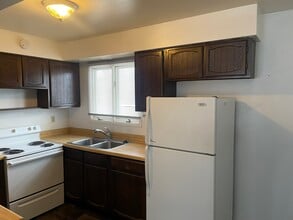 Building Photo - 650 N 11th St