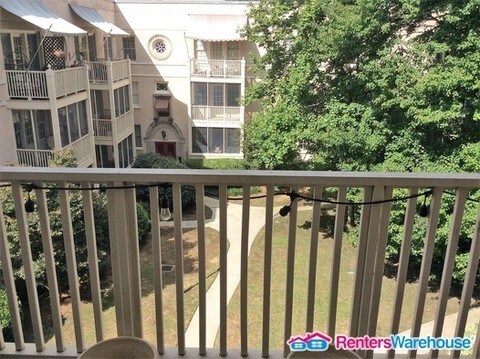 Foto del edificio - 2222 Peachtree Rd NW
