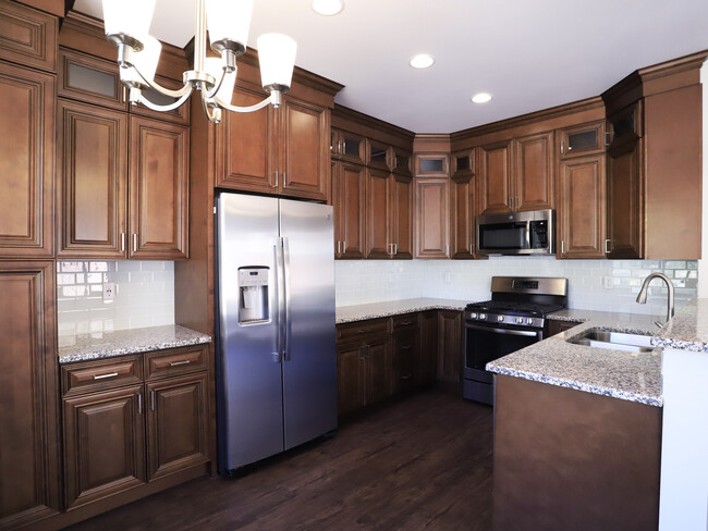 Building Photo - 107 Trapper Cir