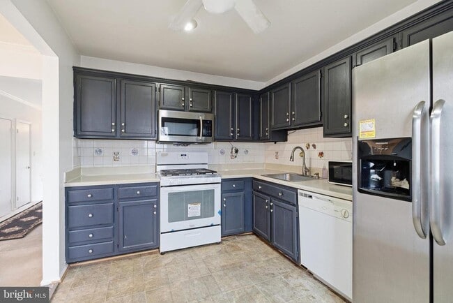 Building Photo - 7669 Chadds Landing Way