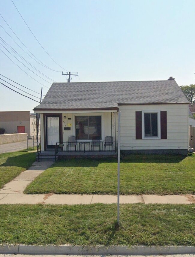 Building Photo - 18526 Wood St