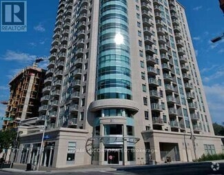Building Photo - 242-242 Rideau St