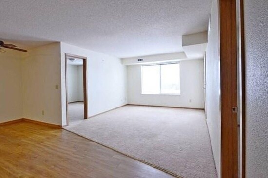 Sala de estar - Lions Park Apartments