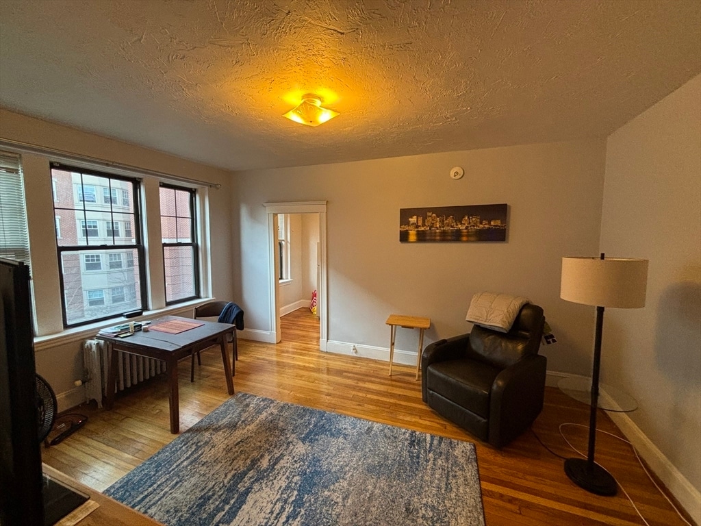 Primary Photo - 66 Queensberry St