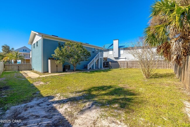 Building Photo - 8504 Tradewinds Dr