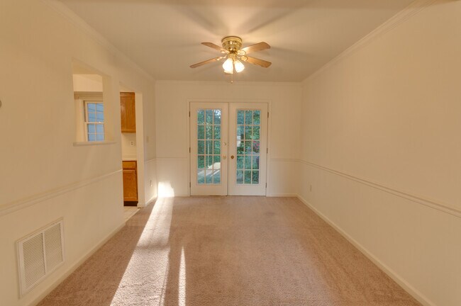 Foto del edificio - 1402 Minor Ridge Ct