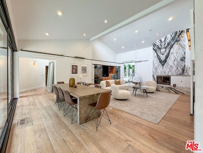 Foto del edificio - 1615 Marmont Ave