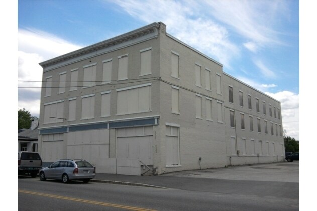 Building Photo - 41-43 Central St