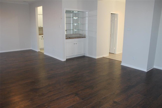 Foto del edificio - 1116 Bering Dr