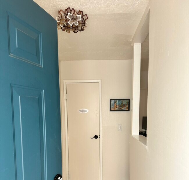 Entry Way - 1423 11th St