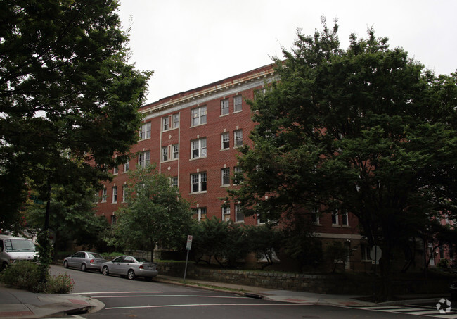 Building Photo - St Dennis Apartments