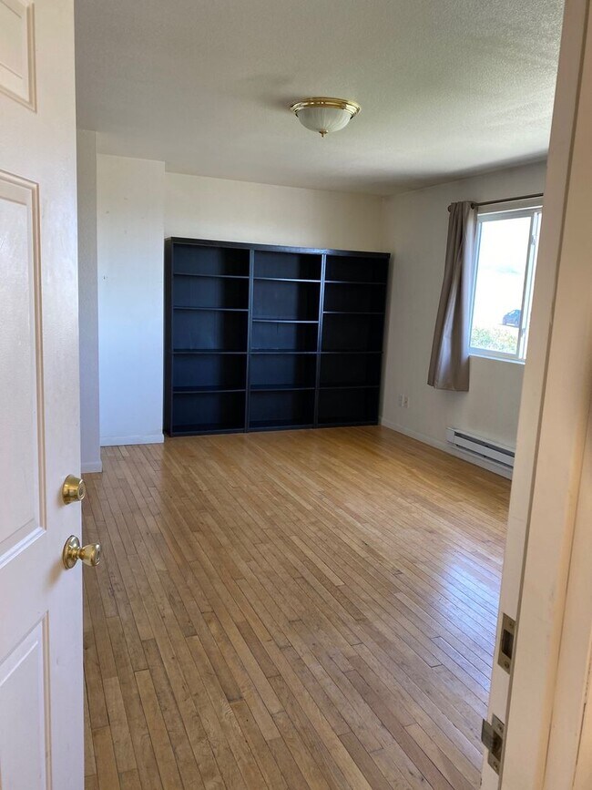 Foto del edificio - 4407 E Crow Dr