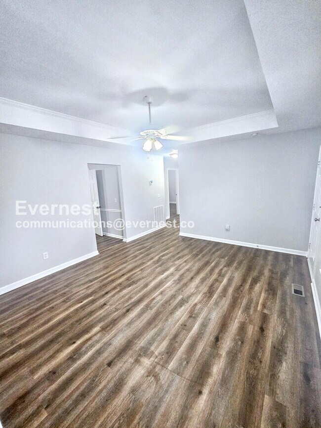 Building Photo - 208 Centennial Dr