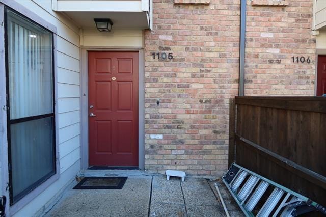 Foto del edificio - 6646 E Lovers Ln