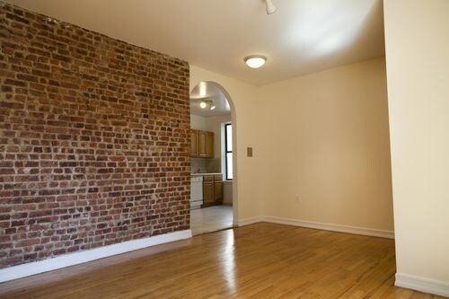 Primary Photo - 112 Haven Ave