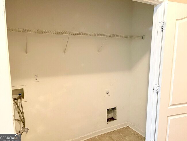 Foto del edificio - 1259 Chinon Point