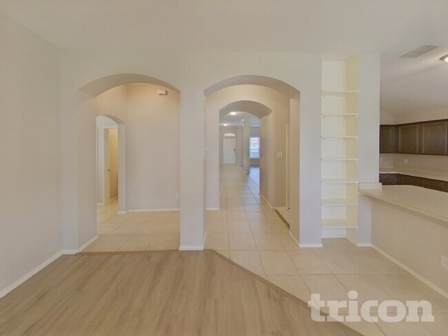 Foto del edificio - 369 Magnolia Dr