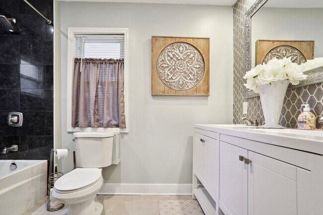 Foto del edificio - 2225 Beecher Cir SW