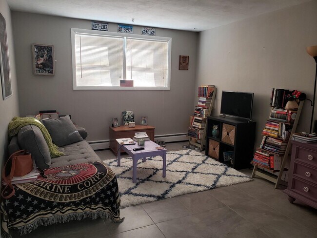 212 A - 212 Lindell Dr