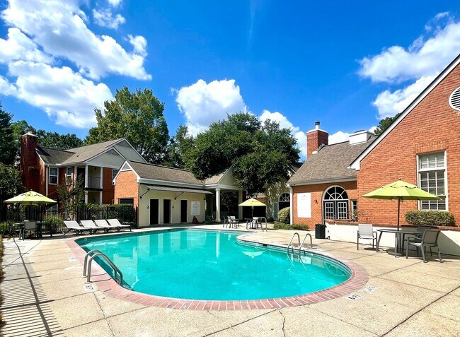 Foto del edificio - Heart of Baton Rouge-Spacious 2-bedroom,2-bathroom Condominium