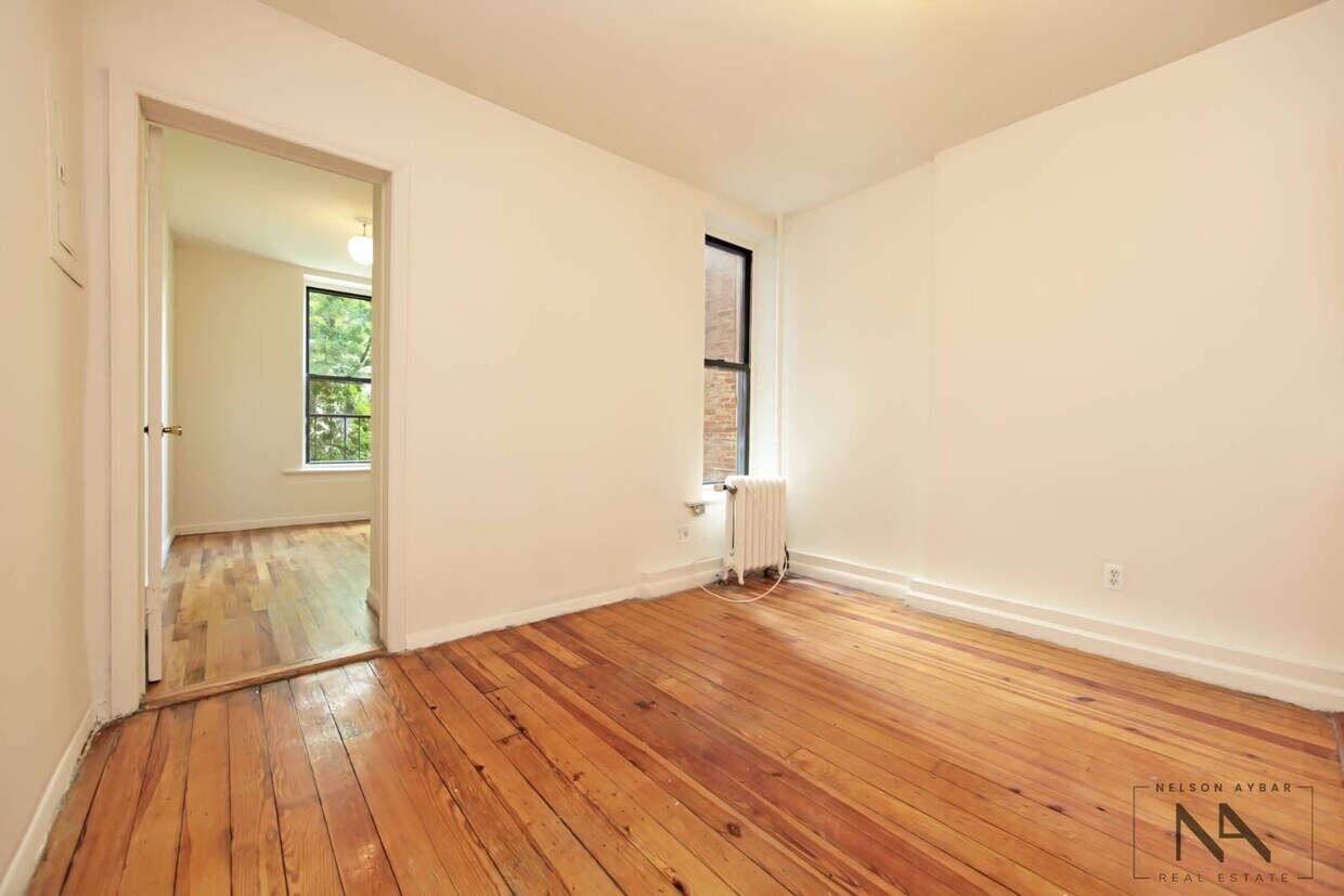 Foto principal - 767 Union St