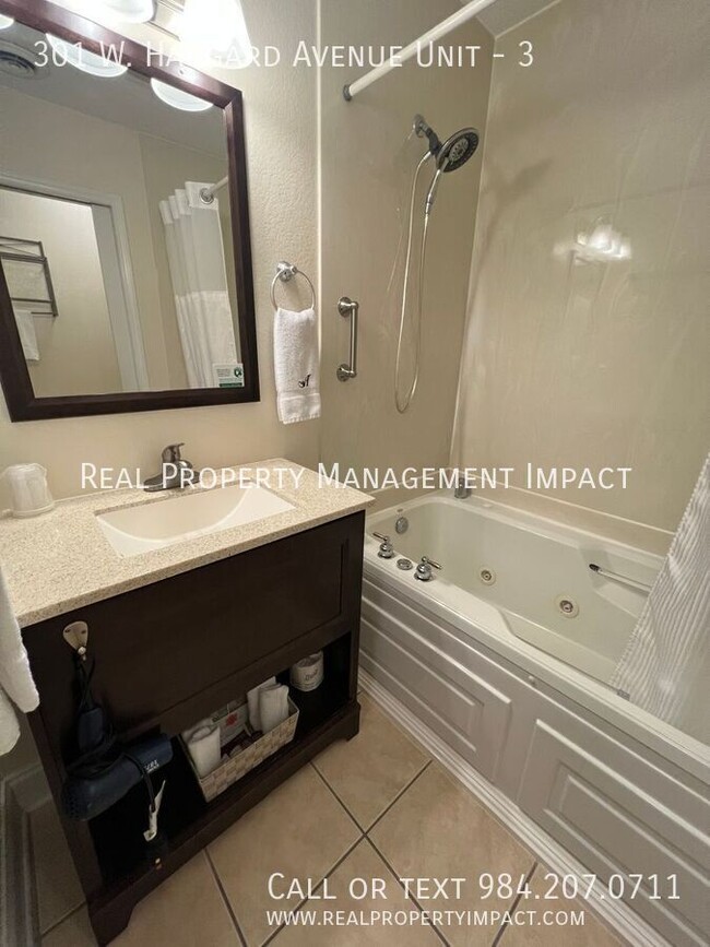 Foto del edificio - 1- Bedroom, 1- Bath Fully Furnished Suite ...