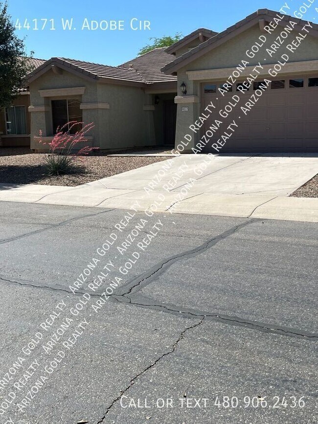Building Photo - 44171 Adobe Cir