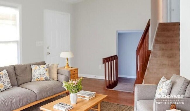 Building Photo - 5565 La Fleur Trail