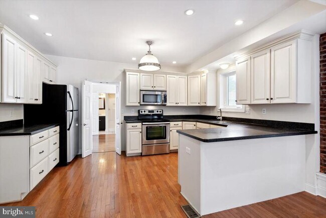 Foto del edificio - 220 S Matlack St