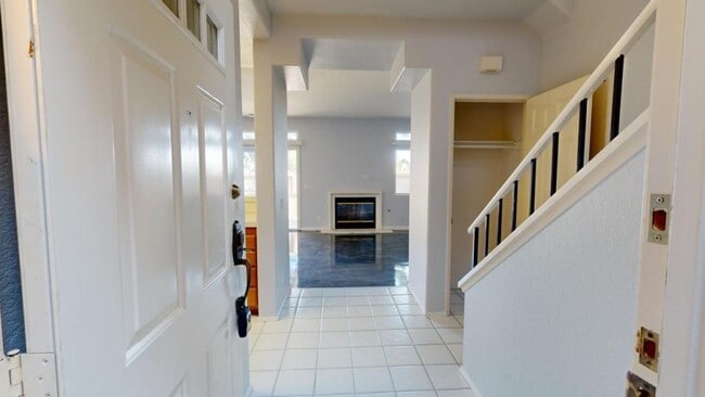 Building Photo - 7254 Shoreline Dr