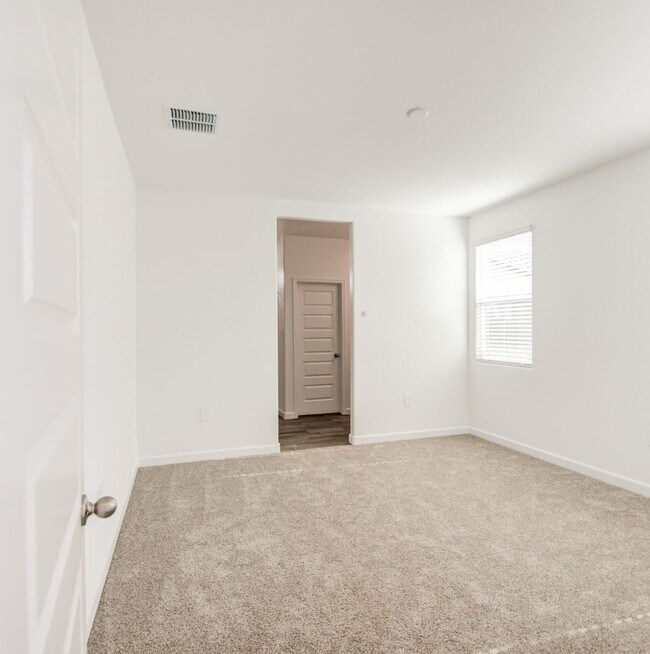 Building Photo - Radiance at Superstition 3 bedroom for Rent!