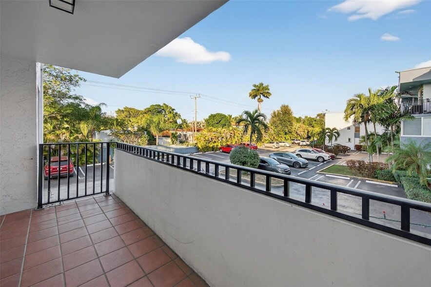 Photo - 2465 SW 18th Avenue Unit 3206