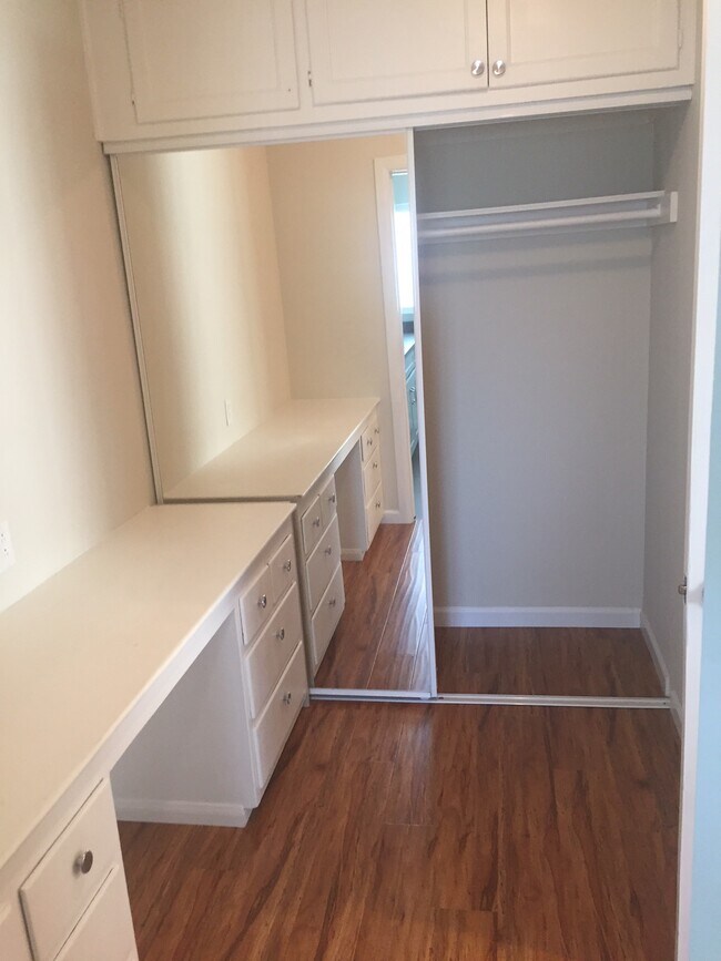 Foto del edificio - 1760-1766 Malcolm Ave