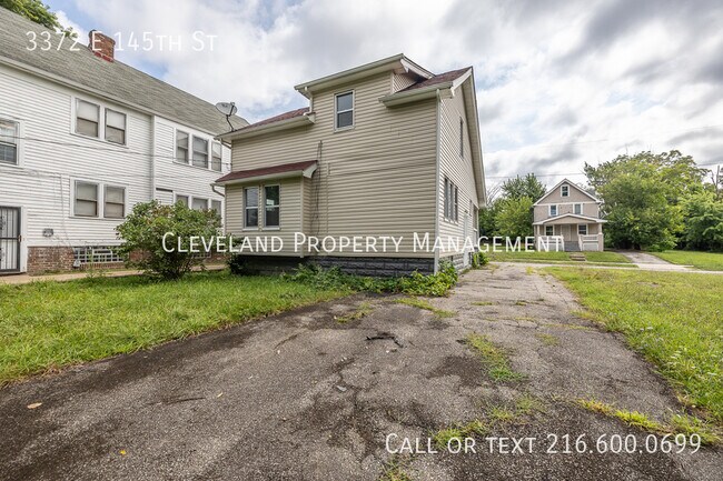 Foto del edificio - 3372 E 145th St