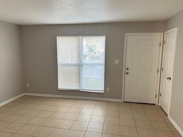 Foto del edificio - 2075 Clingan Dr NW