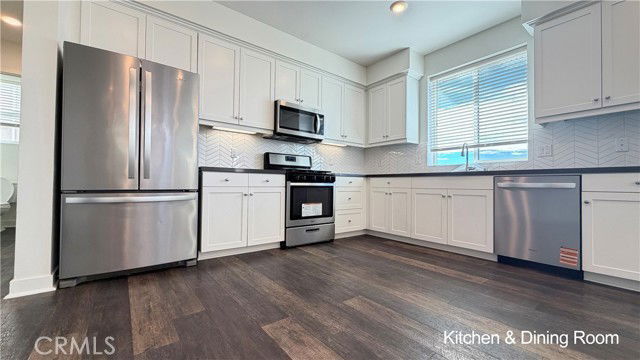 Foto del edificio - 12745 Watt Ln