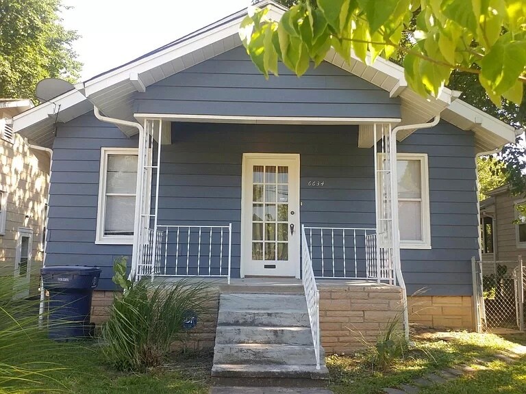 Primary Photo - 6634 Fyler Ave