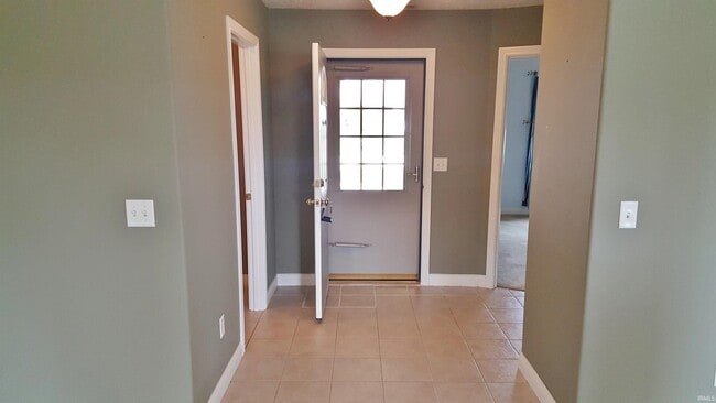 Building Photo - 1409 Shining Armor Ln