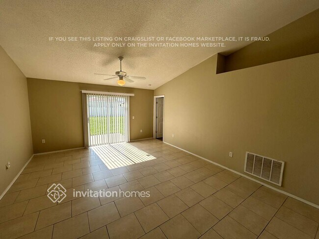 Foto del edificio - 8425 Split Creek Cir