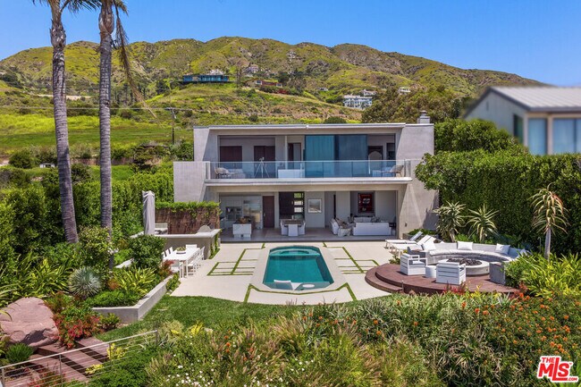 Foto del edificio - 32802 Pacific Coast Hwy