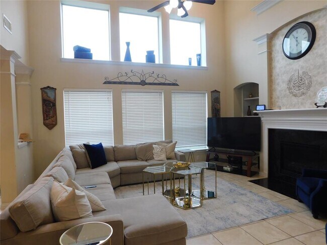 Foto del edificio - 5527 Baron Ridge Ln