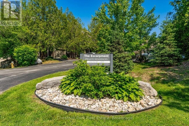 Photo du bâtiment - 197 Escarpment Crescent