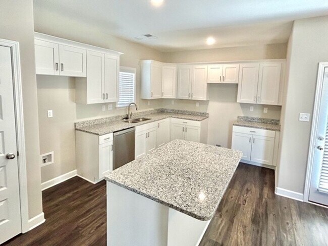 Building Photo - KennesawDr8753