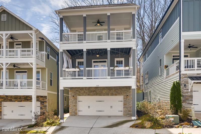Foto principal - 4 br, 3.5 bath House - 1221 Ridenour Lane ...
