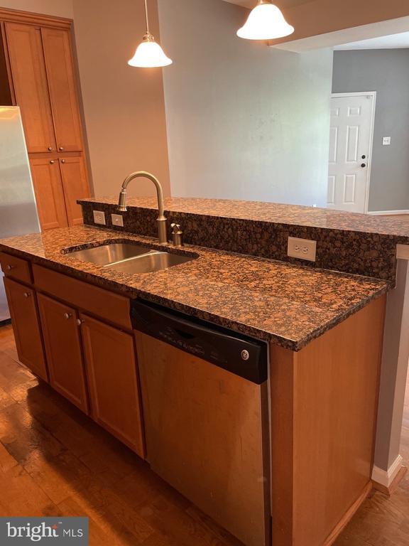 Foto del edificio - 7548 Stoney Run Dr